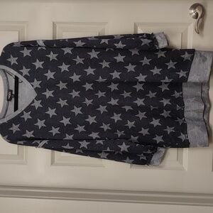 Woman's medium star shirt dress with pockets